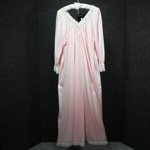 1950's Pink Pleated Large Nightgown with Lace Highlights by Eyefull